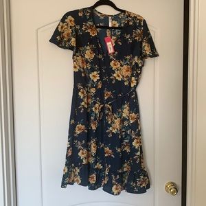 NWT Navy Floral Xhilaration Dress with tie waist, Size M